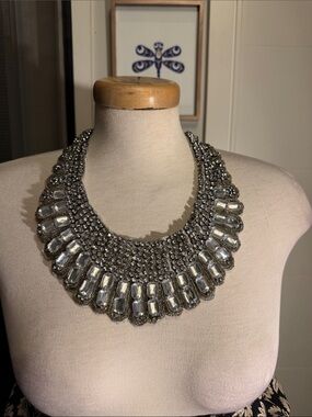 Elegant Vintage Cleopatra Silver Crystal Collar Necklace - Women Jewelry